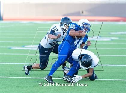 Thumbnail 2 in Central Catholic @ Lanier photogallery.