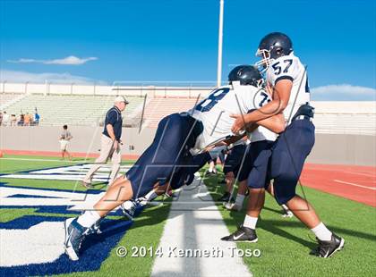 Thumbnail 3 in Central Catholic @ Lanier photogallery.