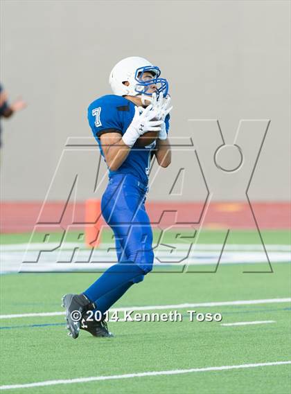 Thumbnail 1 in Central Catholic @ Lanier photogallery.