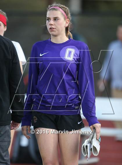 Thumbnail 3 in Northwood vs. Oaks Christian photogallery.
