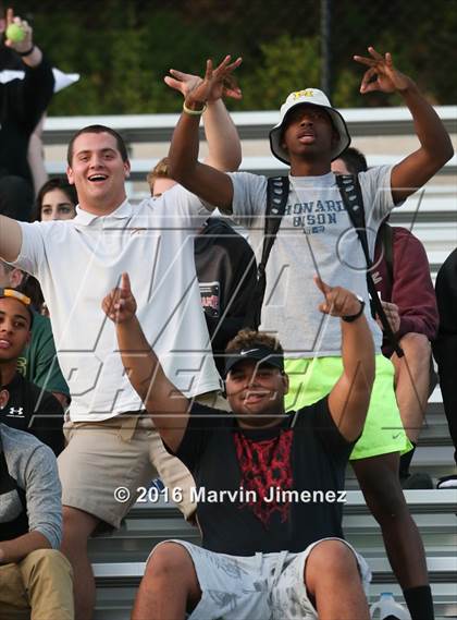 Thumbnail 1 in Northwood vs. Oaks Christian photogallery.