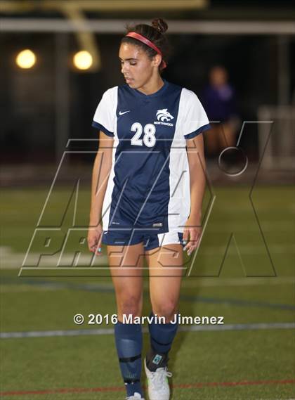 Thumbnail 3 in Northwood vs. Oaks Christian photogallery.