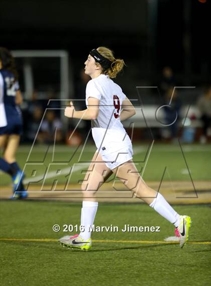 Thumbnail 3 in Northwood vs. Oaks Christian photogallery.