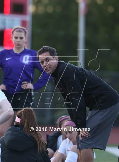Thumbnail 1 in Northwood vs. Oaks Christian photogallery.