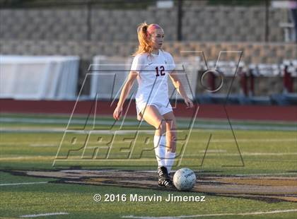 Thumbnail 1 in Northwood vs. Oaks Christian photogallery.