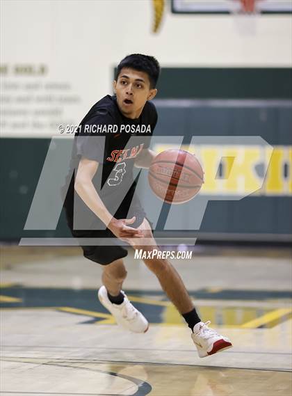 Thumbnail 2 in Selma @ Kingsburg photogallery.
