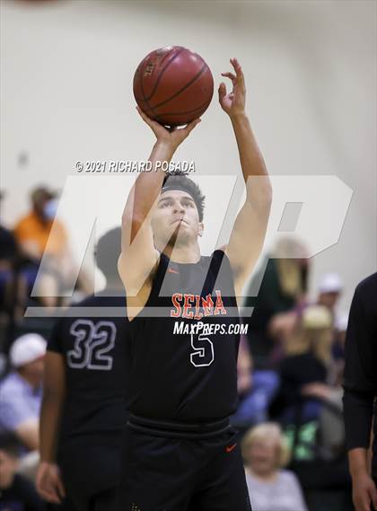 Thumbnail 2 in Selma @ Kingsburg photogallery.