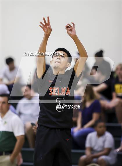 Thumbnail 2 in Selma @ Kingsburg photogallery.
