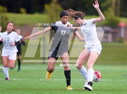 Thumbnail 2 in Sacred Heart Cathedral Preparatory vs. Archbishop Mitty photogallery.