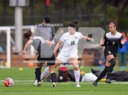 Thumbnail 3 in Sacred Heart Cathedral Preparatory vs. Archbishop Mitty photogallery.
