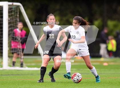 Thumbnail 2 in Sacred Heart Cathedral Preparatory vs. Archbishop Mitty photogallery.