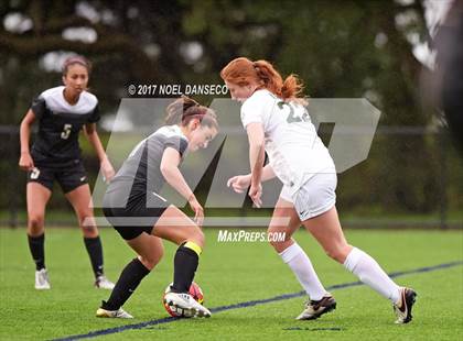 Thumbnail 3 in Sacred Heart Cathedral Preparatory vs. Archbishop Mitty photogallery.