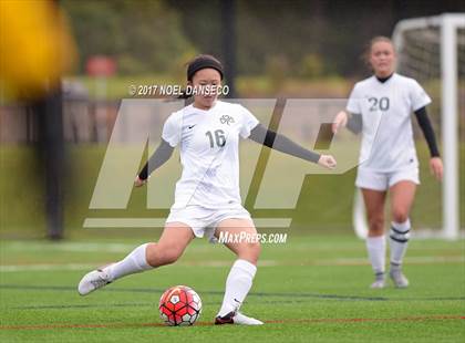 Thumbnail 3 in Sacred Heart Cathedral Preparatory vs. Archbishop Mitty photogallery.