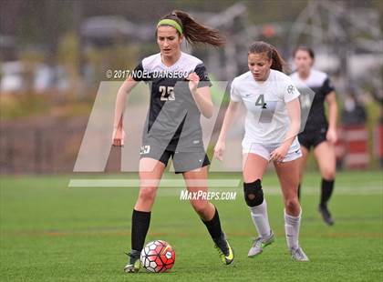 Thumbnail 2 in Sacred Heart Cathedral Preparatory vs. Archbishop Mitty photogallery.