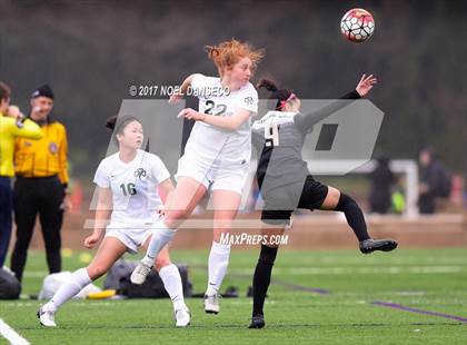 Thumbnail 3 in Sacred Heart Cathedral Preparatory vs. Archbishop Mitty photogallery.