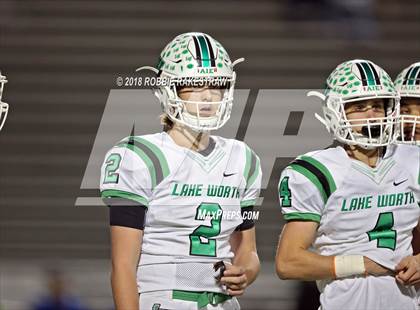 Thumbnail 3 in Lake Worth vs. La Vega (UIL 4A Division 1 Bi-District Playoff) photogallery.