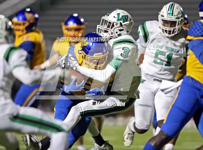 Thumbnail 1 in Lake Worth vs. La Vega (UIL 4A Division 1 Bi-District Playoff) photogallery.