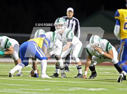 Thumbnail 3 in Lake Worth vs. La Vega (UIL 4A Division 1 Bi-District Playoff) photogallery.