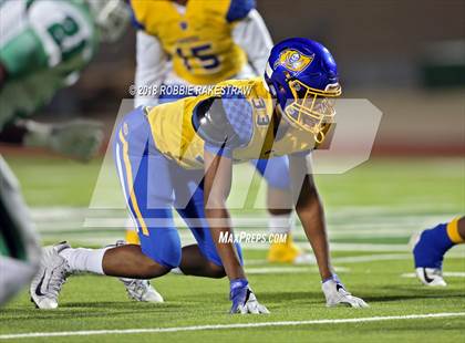 Thumbnail 1 in Lake Worth vs. La Vega (UIL 4A Division 1 Bi-District Playoff) photogallery.