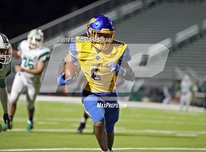 Thumbnail 2 in Lake Worth vs. La Vega (UIL 4A Division 1 Bi-District Playoff) photogallery.