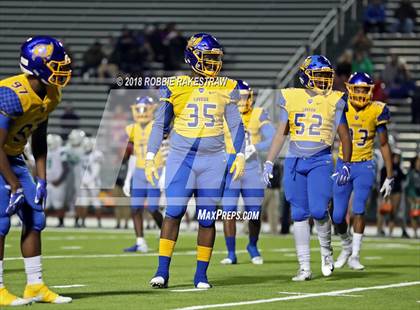 Thumbnail 3 in Lake Worth vs. La Vega (UIL 4A Division 1 Bi-District Playoff) photogallery.