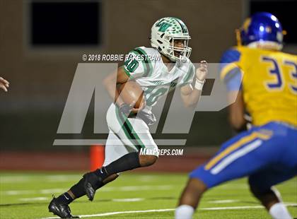 Thumbnail 1 in Lake Worth vs. La Vega (UIL 4A Division 1 Bi-District Playoff) photogallery.