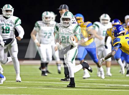 Thumbnail 1 in Lake Worth vs. La Vega (UIL 4A Division 1 Bi-District Playoff) photogallery.