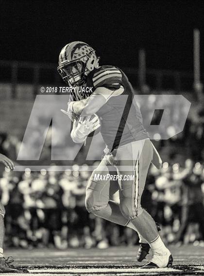 Thumbnail 1 in Newport Harbor vs. Edison photogallery.