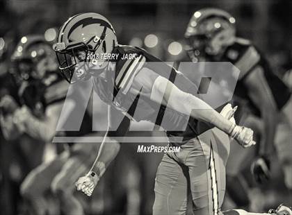 Thumbnail 1 in Newport Harbor vs. Edison photogallery.