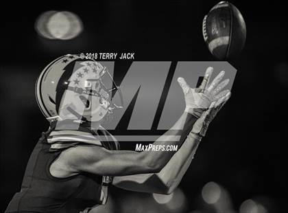 Thumbnail 1 in Newport Harbor vs. Edison photogallery.