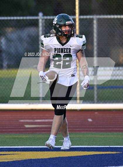 Thumbnail 3 in Pioneer @ Kenmore East photogallery.