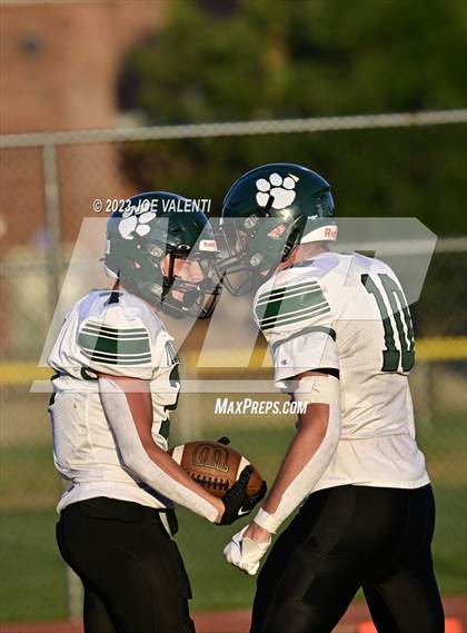 Thumbnail 3 in Pioneer @ Kenmore East photogallery.