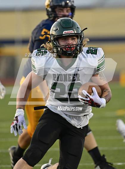Thumbnail 3 in Pioneer @ Kenmore East photogallery.