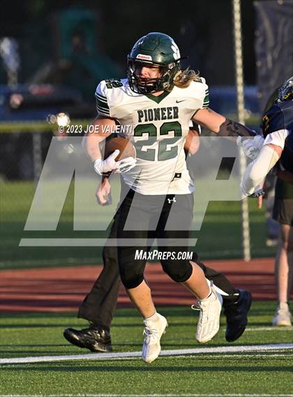 Thumbnail 1 in Pioneer @ Kenmore East photogallery.