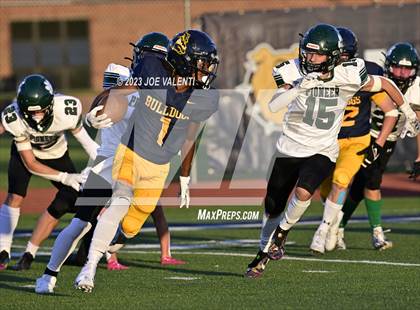 Thumbnail 2 in Pioneer @ Kenmore East photogallery.