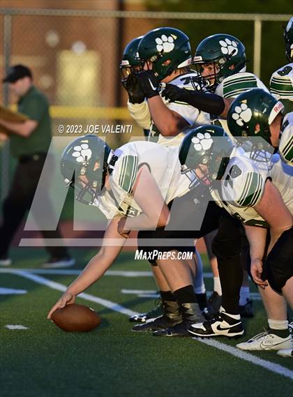 Thumbnail 3 in Pioneer @ Kenmore East photogallery.