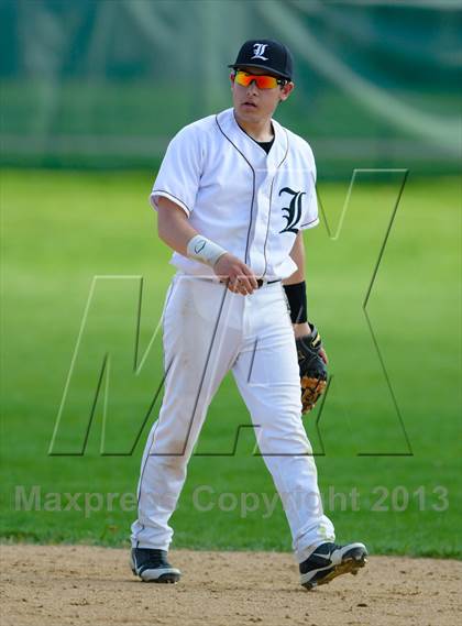 Thumbnail 3 in Mundelein @ Libertyville photogallery.