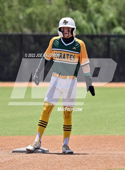 Thumbnail 2 in Rockport-Fulton vs Davenport (UIL 4A Region 4 Area Playoff) photogallery.