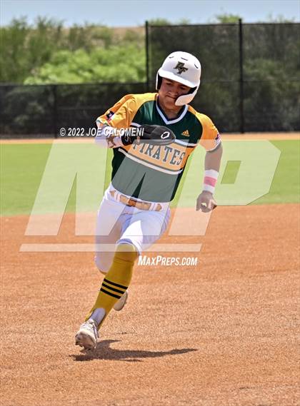 Thumbnail 3 in Rockport-Fulton vs Davenport (UIL 4A Region 4 Area Playoff) photogallery.