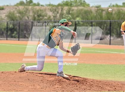 Thumbnail 3 in Rockport-Fulton vs Davenport (UIL 4A Region 4 Area Playoff) photogallery.