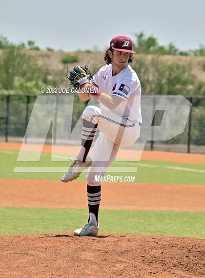 Thumbnail 3 in Rockport-Fulton vs Davenport (UIL 4A Region 4 Area Playoff) photogallery.