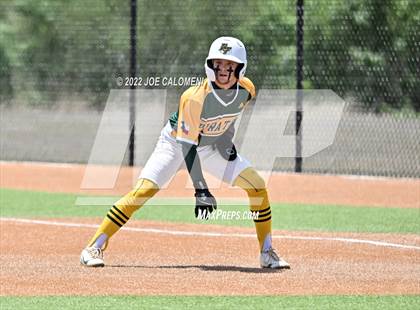 Thumbnail 1 in Rockport-Fulton vs Davenport (UIL 4A Region 4 Area Playoff) photogallery.