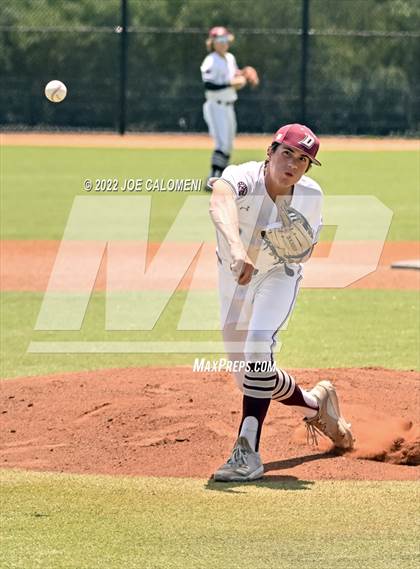 Thumbnail 2 in Rockport-Fulton vs Davenport (UIL 4A Region 4 Area Playoff) photogallery.