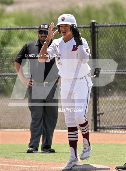 Thumbnail 1 in Rockport-Fulton vs Davenport (UIL 4A Region 4 Area Playoff) photogallery.