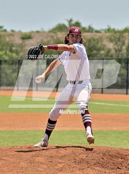 Thumbnail 2 in Rockport-Fulton vs Davenport (UIL 4A Region 4 Area Playoff) photogallery.