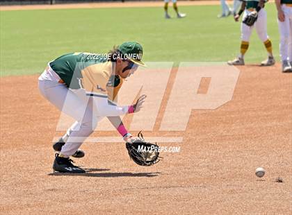 Thumbnail 1 in Rockport-Fulton vs Davenport (UIL 4A Region 4 Area Playoff) photogallery.