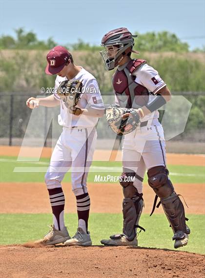 Thumbnail 2 in Rockport-Fulton vs Davenport (UIL 4A Region 4 Area Playoff) photogallery.