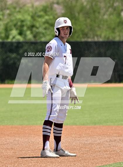 Thumbnail 3 in Rockport-Fulton vs Davenport (UIL 4A Region 4 Area Playoff) photogallery.