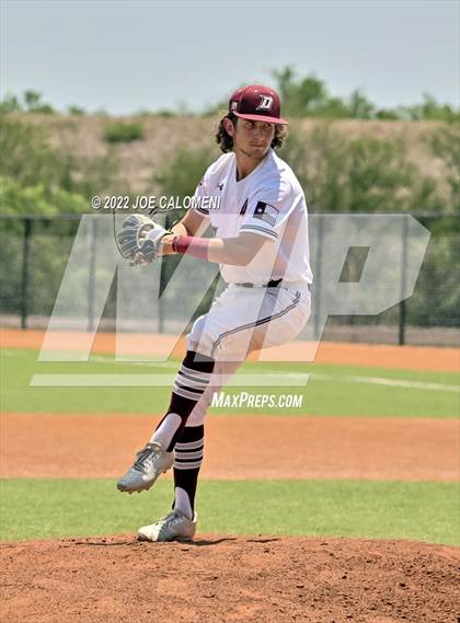 Thumbnail 1 in Rockport-Fulton vs Davenport (UIL 4A Region 4 Area Playoff) photogallery.