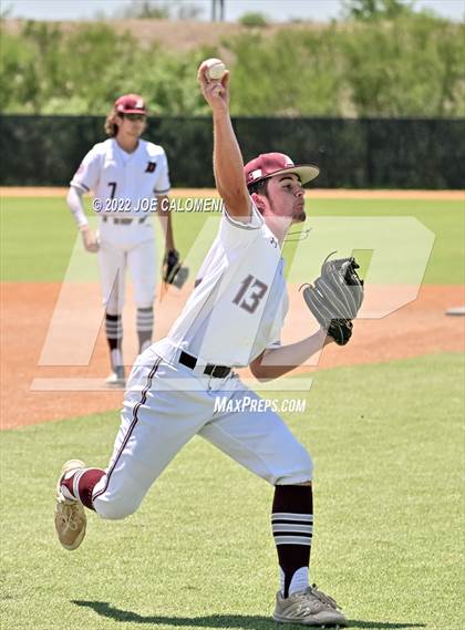 Thumbnail 1 in Rockport-Fulton vs Davenport (UIL 4A Region 4 Area Playoff) photogallery.